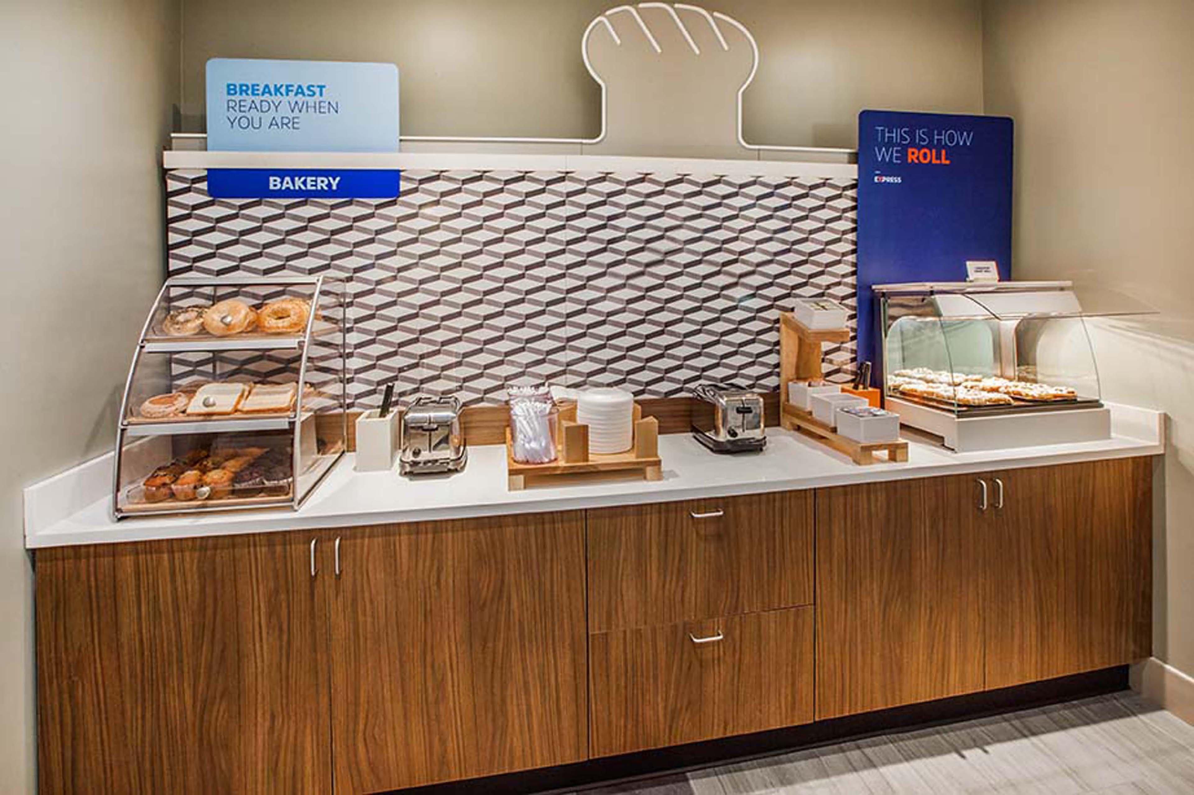 Holiday Inn Express - Alliance By Ihg Extérieur photo